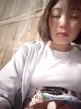 Annaacutee online show from December 2025 01:10:02 PM