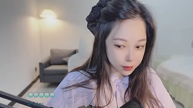 Snapshot of Maymay_ chatting on October 2025 11:07:02 PM Maymay online show from October 2025 11:07:02 PM