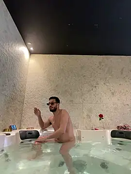 husbandandwifetobe online show from February 2026 01:02:01 PM