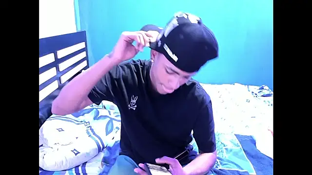 Andrew25- online show from July 2026 05:10:02 PM