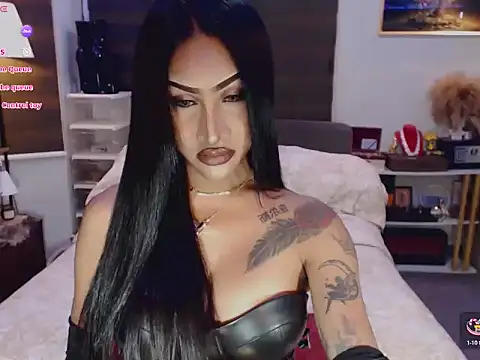Snapshot of SeductiveVictoria chatting on July 2026 01:56:02 PM SeductiveVictoria online show from July 2026 01:56:02 PM