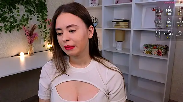 TraciMyntti online show from October 2025 12:56:01 AM
