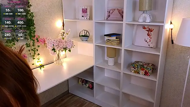 TraciMyntti online show from October 2025 01:09:01 AM
