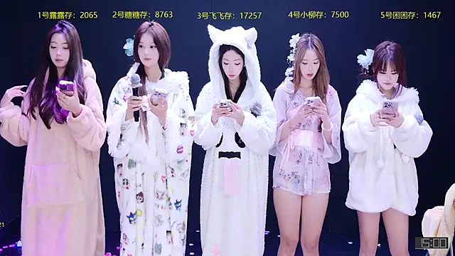 Snapshot of CrazyGirl-888 chatting on October 2025 02:38:01 PM CrazyGirl-888 online show from October 2025 02:38:01 PM