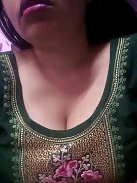 Snapshot of TINASONI chatting on October 2025 02:40:02 PM TINASONI online show from October 2025 02:40:02 PM