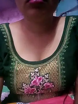 Snapshot of TINASONI chatting on September 2025 03:52:01 PM TINASONI online show from September 2025 03:52:01 PM