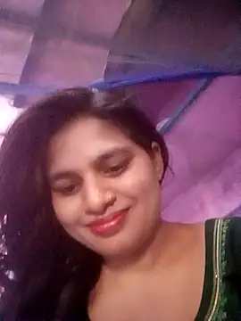 Snapshot of TINASONI chatting on September 2025 10:25:01 AM TINASONI online show from September 2025 10:25:01 AM