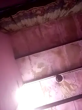 TINASONI online show from April 2026 04:22:01 PM