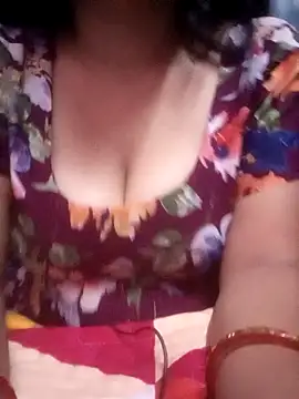 TINASONI online show from October 2025 01:46:02 AM