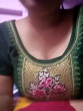 Snapshot of TINASONI chatting on September 2025 03:06:01 PM TINASONI online show from September 2025 03:06:01 PM