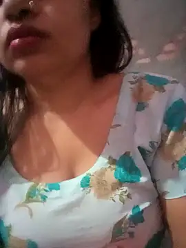 Snapshot of TINASONI chatting on September 2025 01:00:01 AM TINASONI online show from September 2025 01:00:01 AM