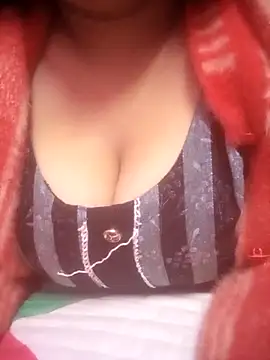 Snapshot of TINASONI chatting on January 2026 10:03:01 PM TINASONI online show from January 2026 10:03:01 PM