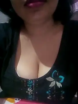 Snapshot of TINASONI chatting on September 2025 01:45:02 AM TINASONI online show from September 2025 01:45:02 AM