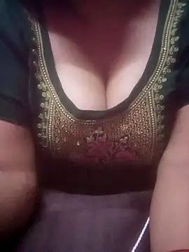 Snapshot of TINASONI chatting on July 2026 12:37:01 PM TINASONI online show from July 2026 12:37:01 PM