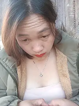 miumiu 00 online show from December 2025 02:56:02 AM