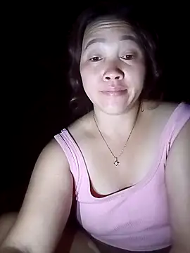 miumiu 00 online show from November 2025 04:35:02 PM