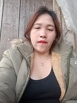 miumiu 00 online show from December 2025 01:50:02 AM