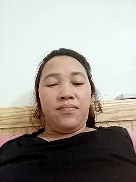 miumiu 00 online show from November 2025 05:07:01 AM