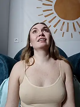 KisaVixen online show from February 2026 05:42:01 PM