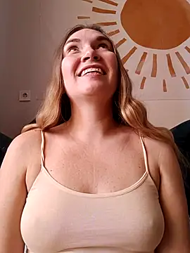 Snapshot of KisaVixen chatting on November 2025 09:14:02 AM KisaVixen online show from November 2025 09:14:02 AM