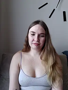 KisaVixen online show from March 2026 01:37:01 PM