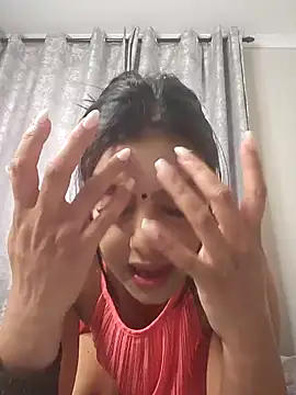 Indian GlowingMiax online show from November 2025 05:44:02 AM