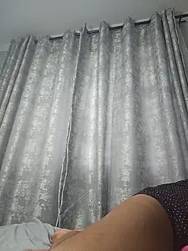 Indian GlowingMiax online show from November 2025 04:49:01 AM