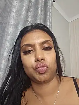 Indian GlowingMiax online show from November 2025 04:55:01 PM