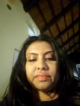 Snapshot of Indian_GlowingMiax chatting on January 2026 04:32:01 PM Indian GlowingMiax online show from January 2026 04:32:01 PM