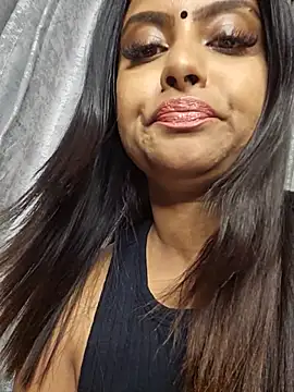 Snapshot of Indian_GlowingMiax chatting on February 2026 03:30:01 PM Indian GlowingMiax online show from February 2026 03:30:01 PM