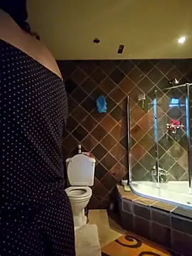 Snapshot of Indian_GlowingMiax chatting on December 2025 04:36:01 AM Indian GlowingMiax online show from December 2025 04:36:01 AM