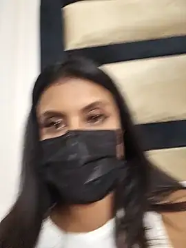 Snapshot of Indian_GlowingMiax chatting on April 2026 09:21:02 PM Indian GlowingMiax online show from April 2026 09:21:02 PM