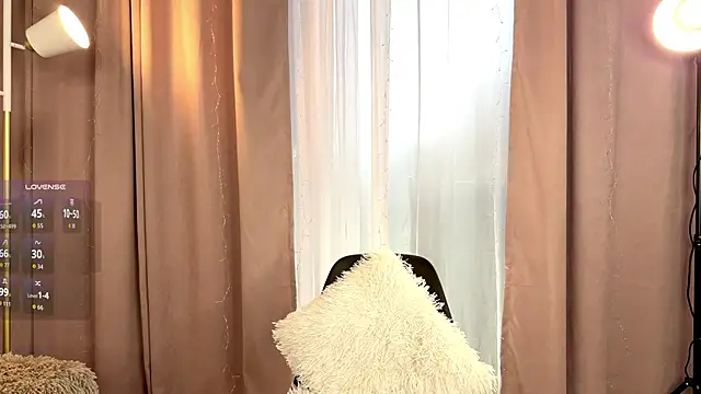 GlaydsLeveto online show from February 2026 04:21:01 AM