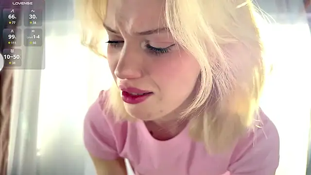 GlaydsLeveto online show from March 2026 04:51:01 AM