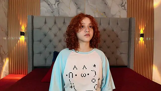 Snapshot of Suxan_White_ chatting on October 2025 11:55:01 AM Suxan White online show from October 2025 11:55:01 AM