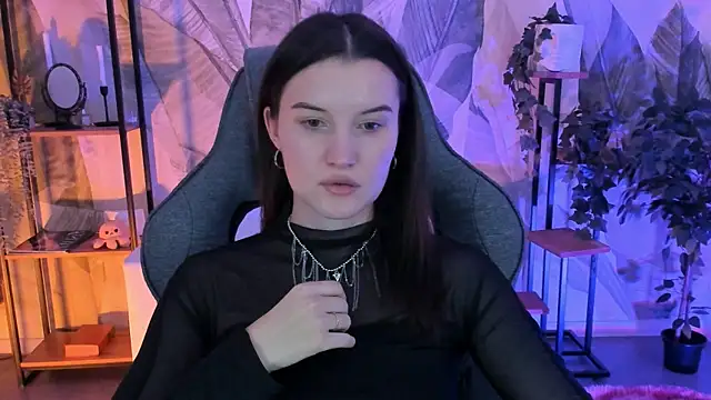 AgataWillis online show from September 2025 01:28:01 PM