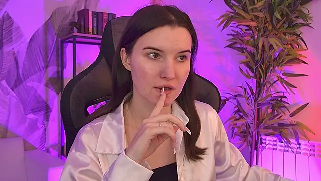 Snapshot of AgataWillis chatting on February 2026 07:19:02 AM AgataWillis online show from February 2026 07:19:02 AM