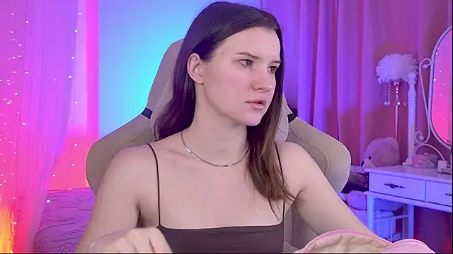 Snapshot of AgataWillis chatting on December 2025 05:43:01 AM AgataWillis online show from December 2025 05:43:01 AM