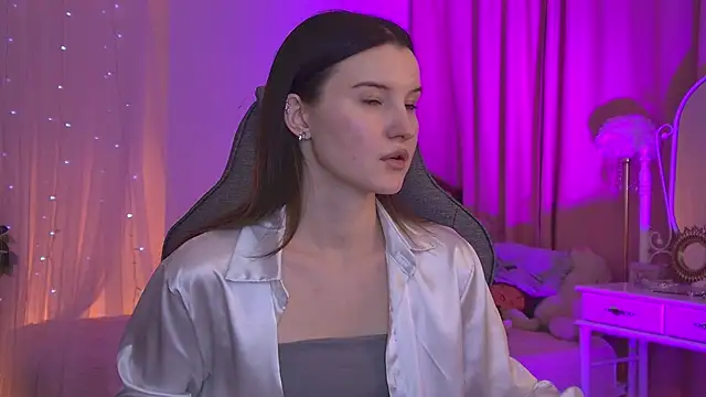 Snapshot of AgataWillis chatting on February 2026 12:34:02 PM AgataWillis online show from February 2026 12:34:02 PM