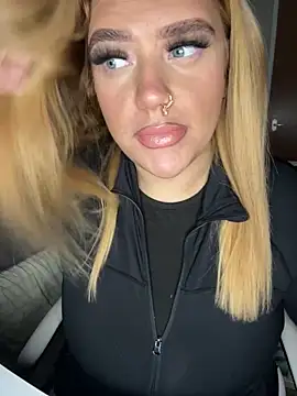 Snapshot of MysteriousMylaX chatting on November 2025 02:31:02 PM MysteriousMylaX online show from November 2025 02:31:02 PM