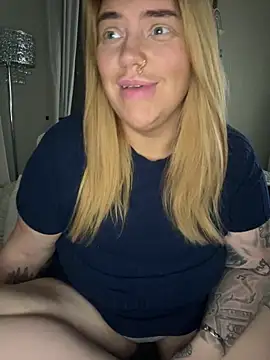 Snapshot of MysteriousMylaX chatting on November 2025 10:57:02 PM MysteriousMylaX online show from November 2025 10:57:02 PM