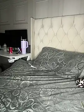 Snapshot of MysteriousMylaX chatting on December 2025 08:02:02 PM MysteriousMylaX online show from December 2025 08:02:02 PM