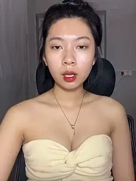 Snapshot of Phthao chatting on November 2025 03:01:01 PM Phthao online show from November 2025 03:01:01 PM