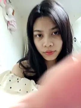 Katanh online show from November 2025 12:39:02 PM