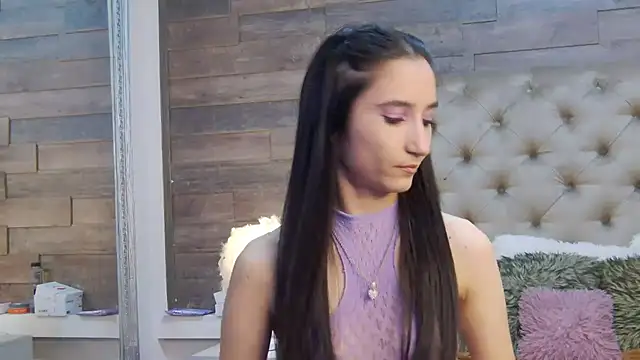 Snapshot of CarolinaBlair chatting on November 2025 08:09:01 PM CarolinaBlair online show from November 2025 08:09:01 PM