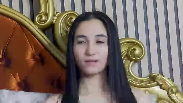 CarolinaBlair online show from May 2026 06:18:01 AM