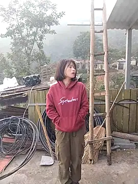 linda bae00 online show from December 2025 01:30:02 AM