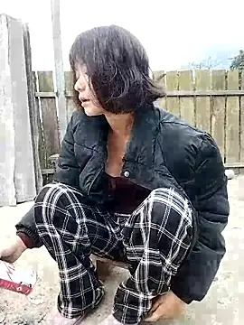 linda bae00 online show from January 2026 12:28:01 AM