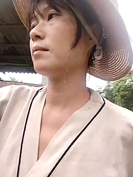 linda bae00 online show from September 2025 02:54:01 AM