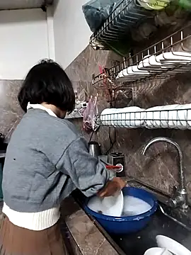 linda bae00 online show from November 2025 12:38:01 AM